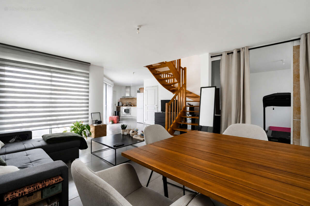 Maison 4 pièce(s) 97 m2 - photo 3