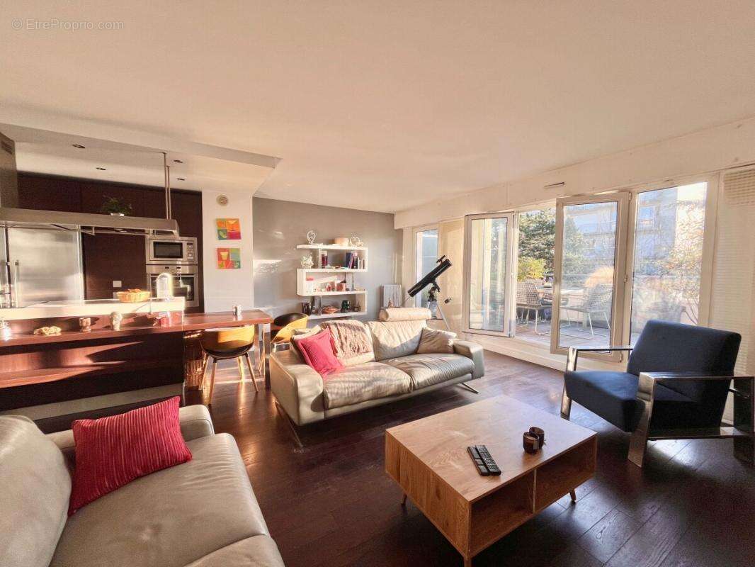 Appartement à SURESNES