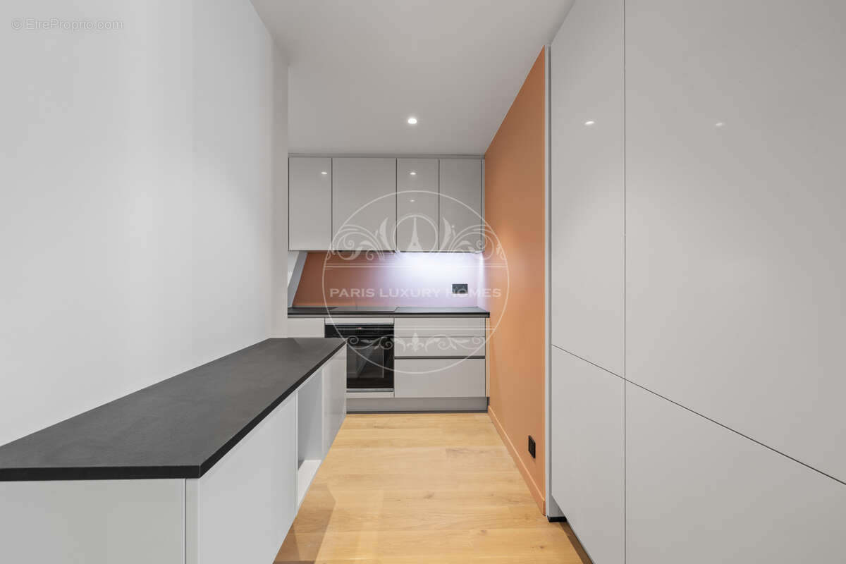 Appartement à PARIS-6E
