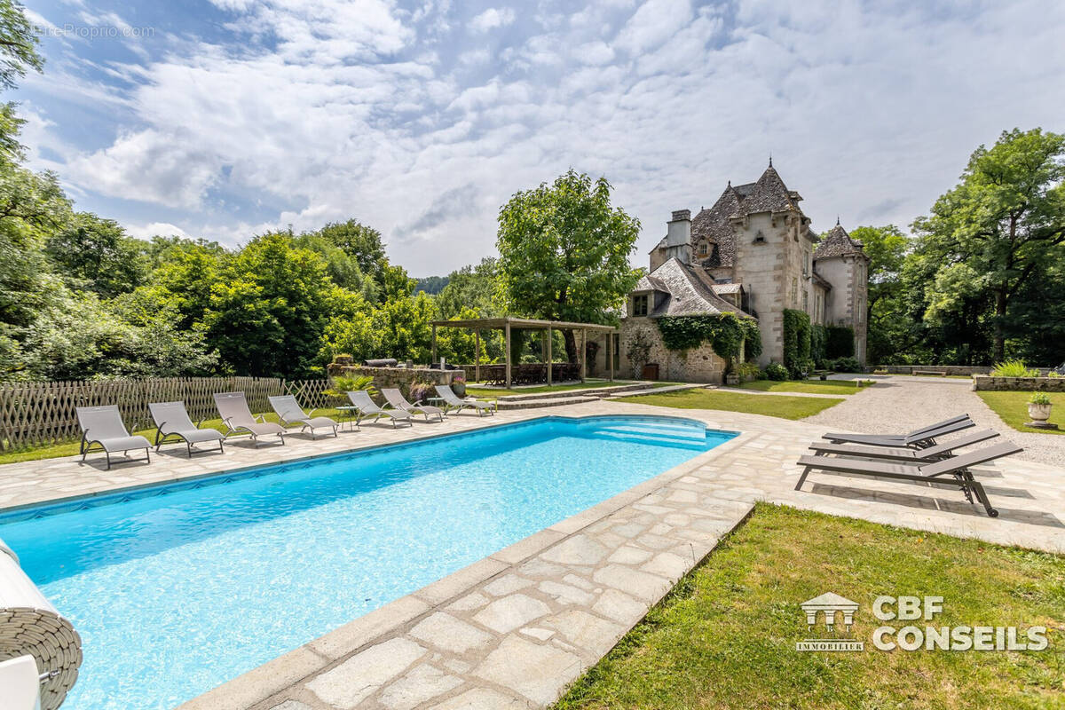 560 m² à Bassignac  - photo 9