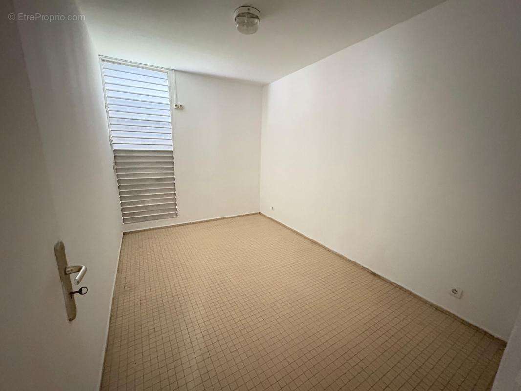 Appartement à LES ABYMES
