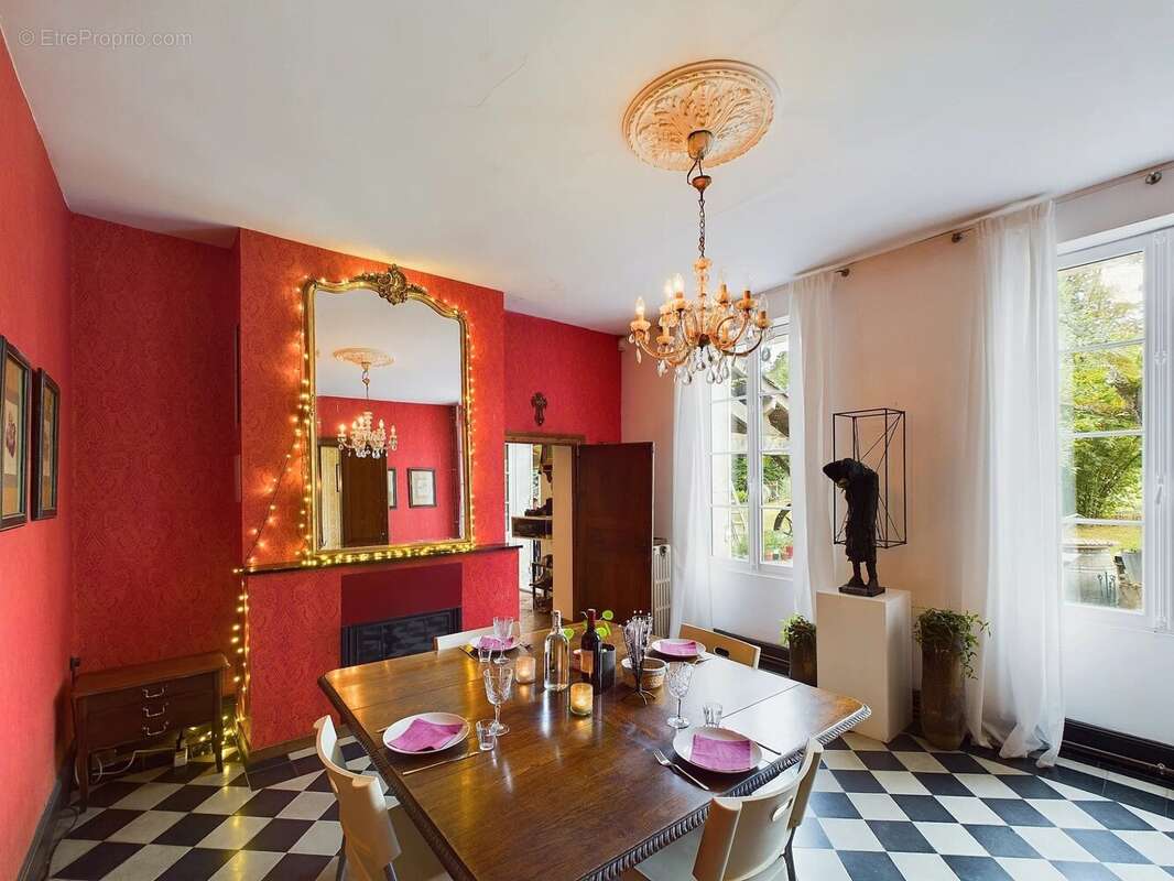 Un domaine exceptionnel avec Maison de Maître, 5 maisons d’amis, salles de réception, piscine, sauna et spa, à côté de Saint Emi - photo 7