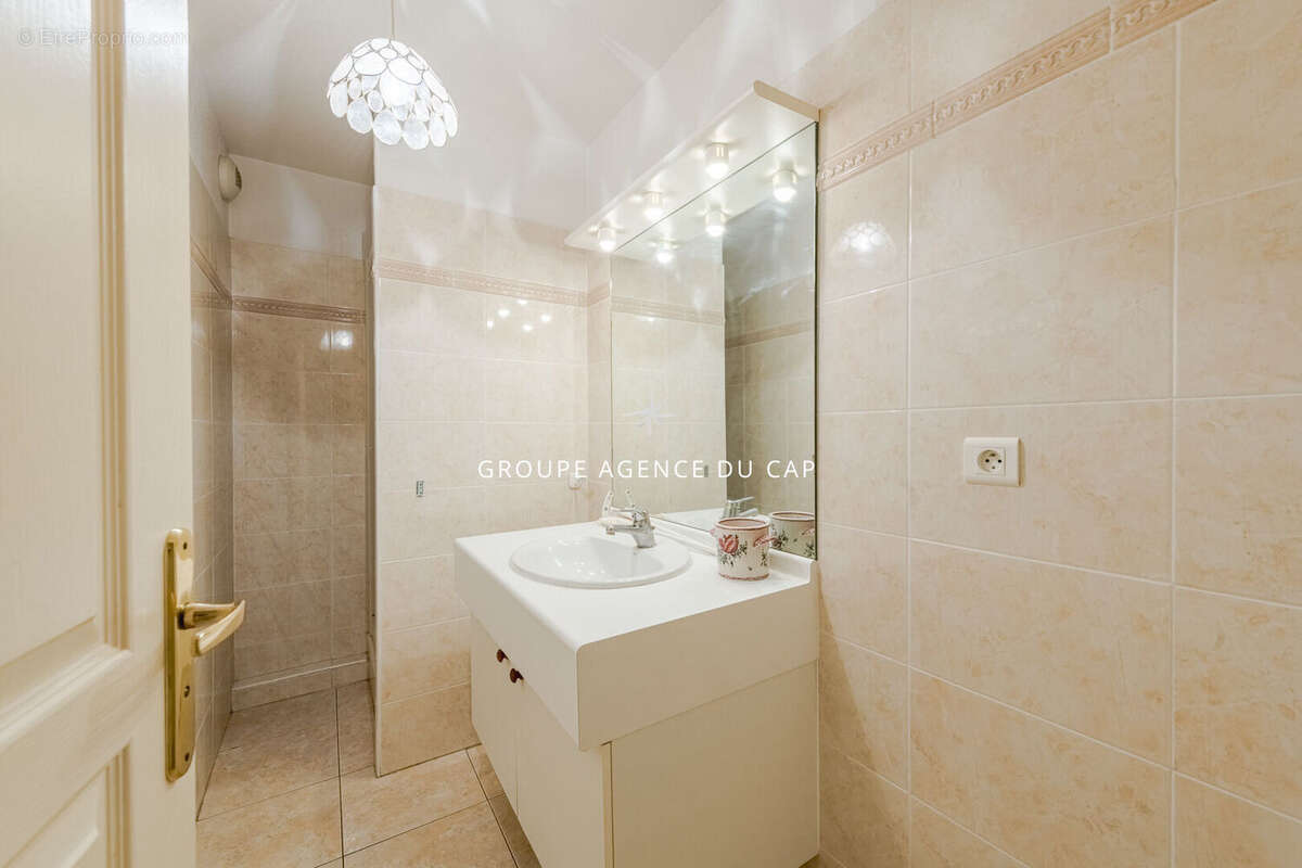 Appartement à SAINT-RAPHAEL