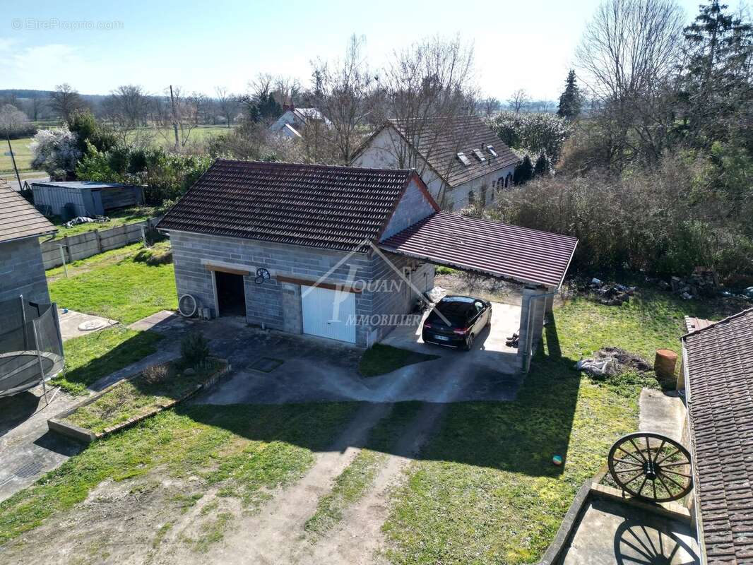 Maison à COSNE-D'ALLIER