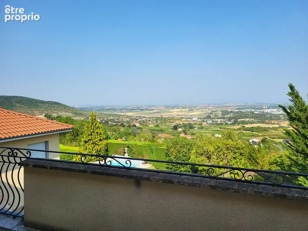 Maison de standing de 416 m² sur un terrain 2320 m² avec piscine - photo 3