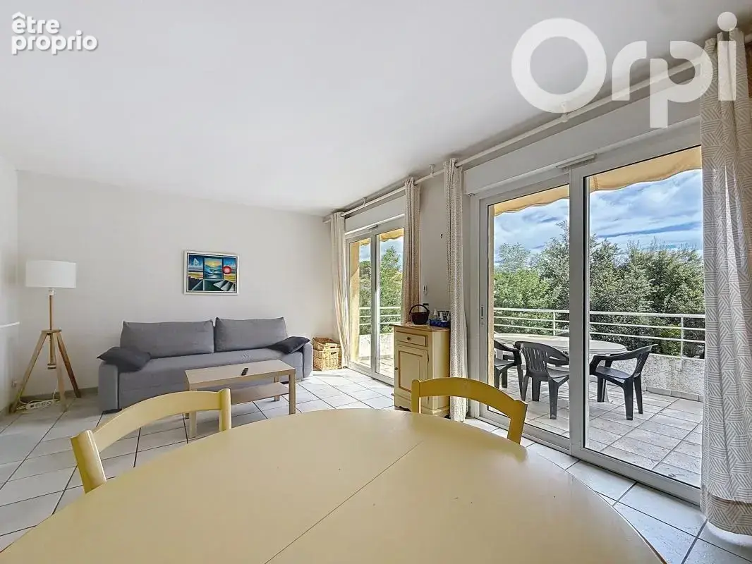 Maison duplex avec jardin, terrasses dans un domaine résidentiel avec piscine, terrains de tennis - photo 2