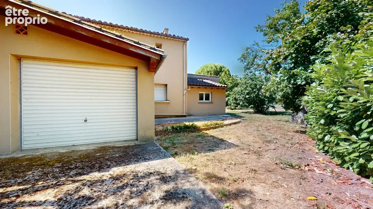 Maison rénovée avec jardin arboré et garage à Limoux - photo 7