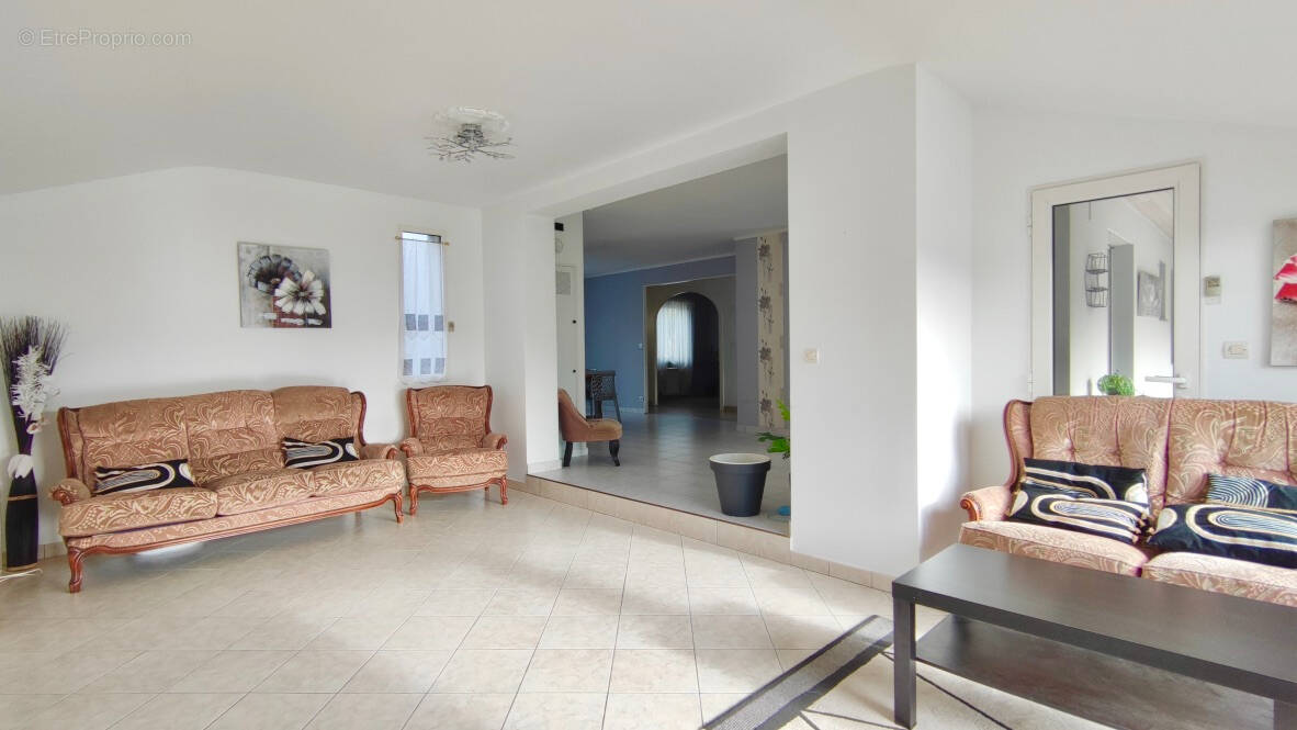 Maison à LES SORINIERES