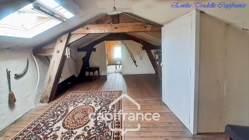 Dpt Sarthe (72), à vendre LA CHAPELLE GAUGAIN maison P8 de 208 m² - Terrain de 1300 m² - photo 24