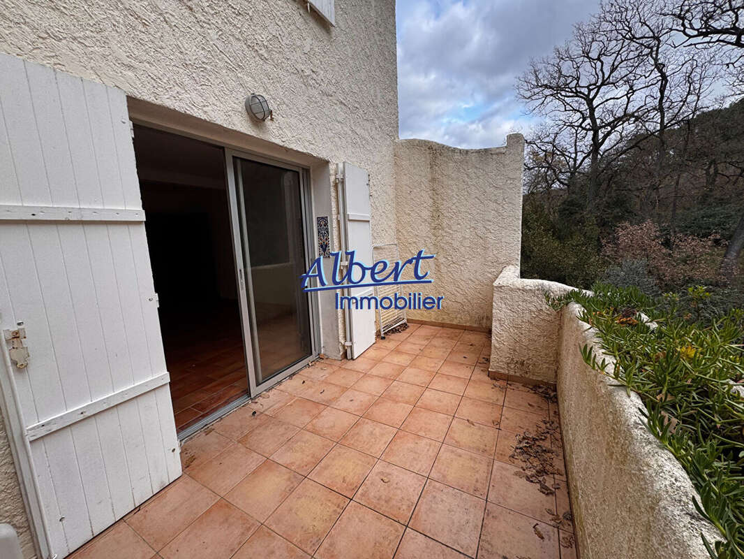 Maison à LE CASTELLET