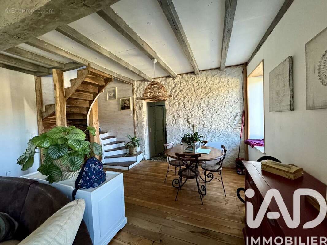 Maison 140 m² à Mareuil  - photo 8