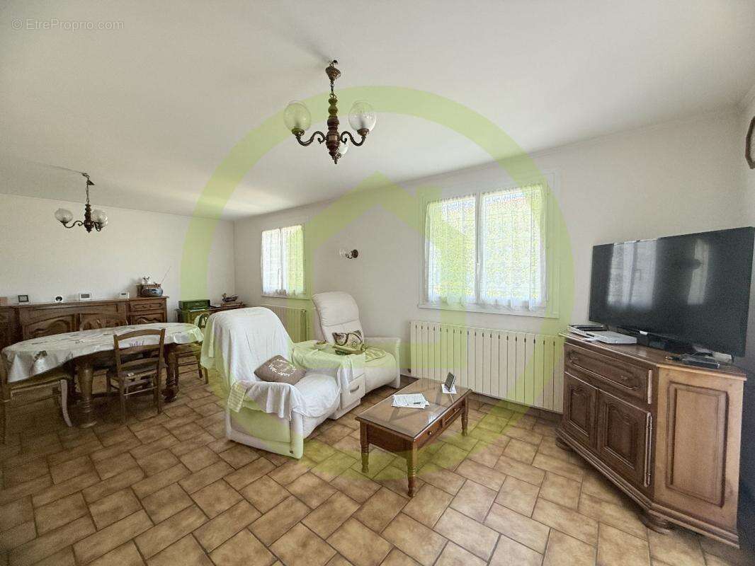 Maison à BEAUREPAIRE