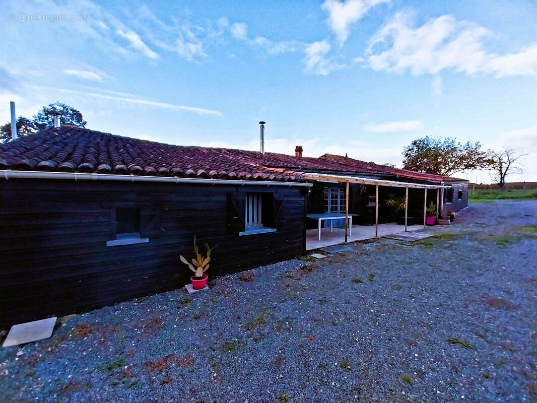 Maison à BRIE-SOUS-MATHA