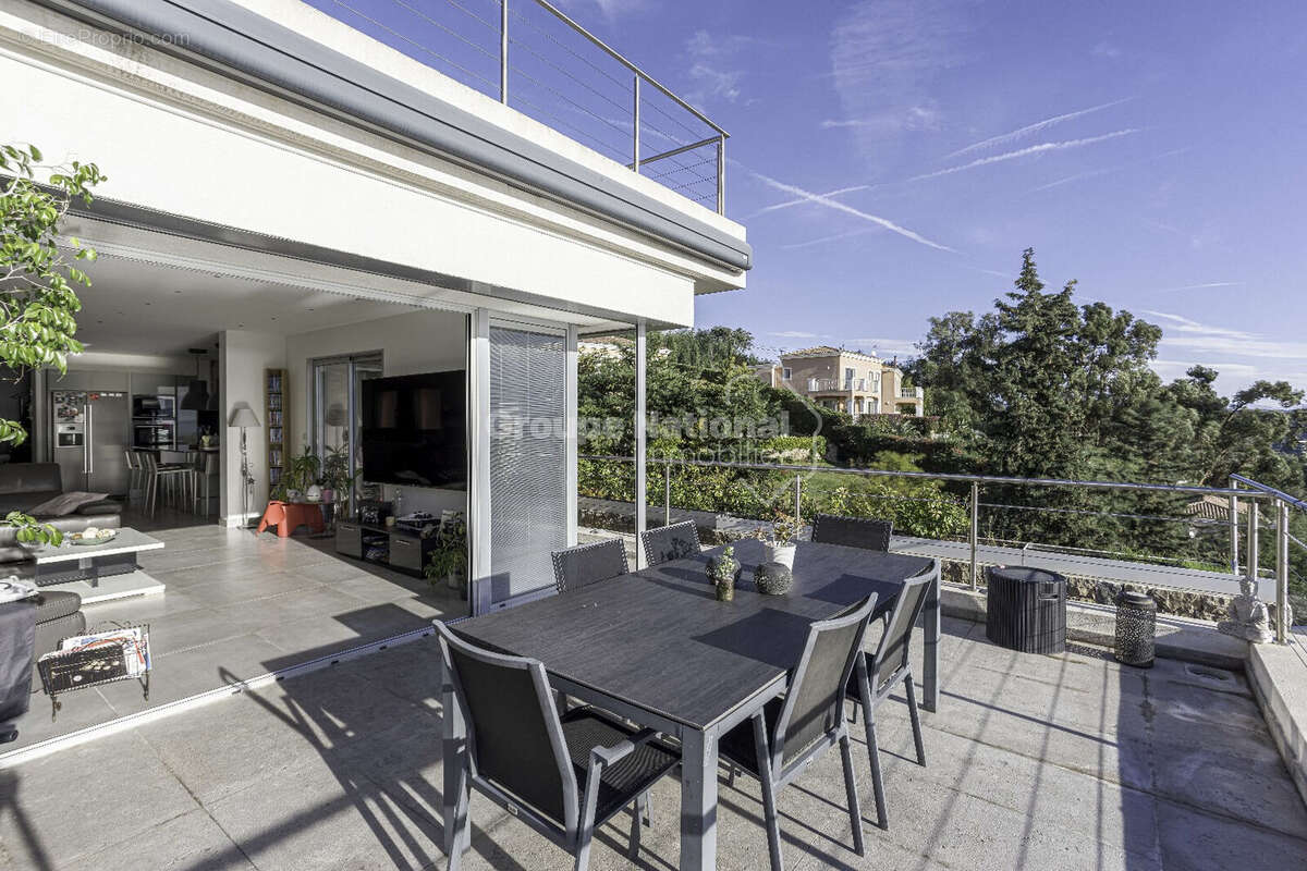 Maison à MANDELIEU-LA-NAPOULE