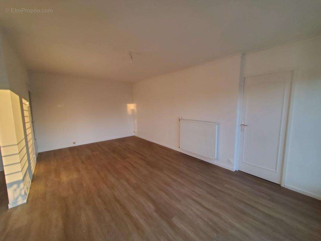 Appartement à SAINTE-LUCE-SUR-LOIRE