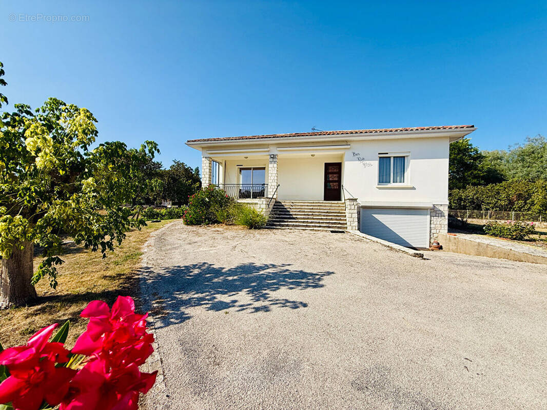 Maison à SAINT-SYLVESTRE-SUR-LOT