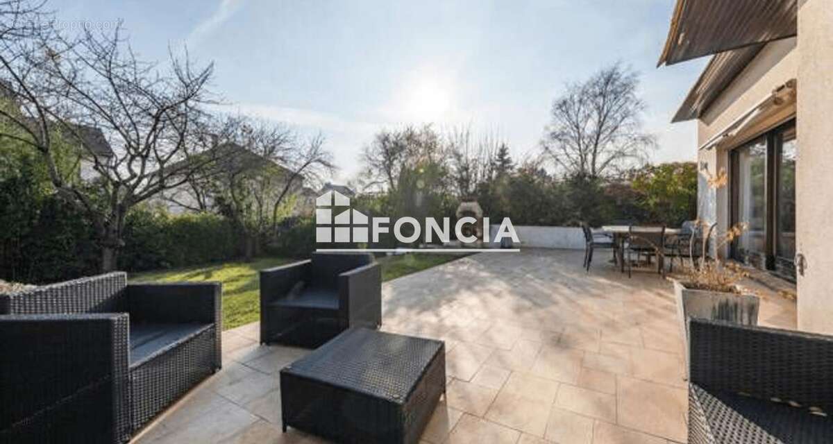 Maison à CARRIERES-SUR-SEINE