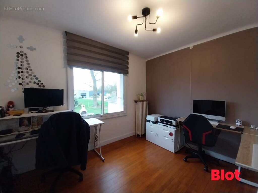 Maison à GRAND-FOUGERAY