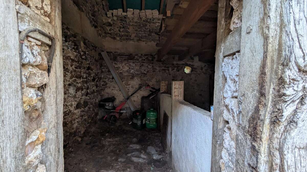 Maison à MONTMORILLON