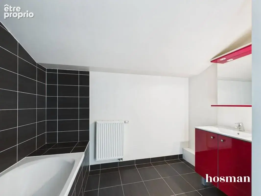 Dernier étage 4 pièces 91 m² avec terrasse panoramique de 100 m² et parking - Rue Yves Montand à Bègles - photo 13