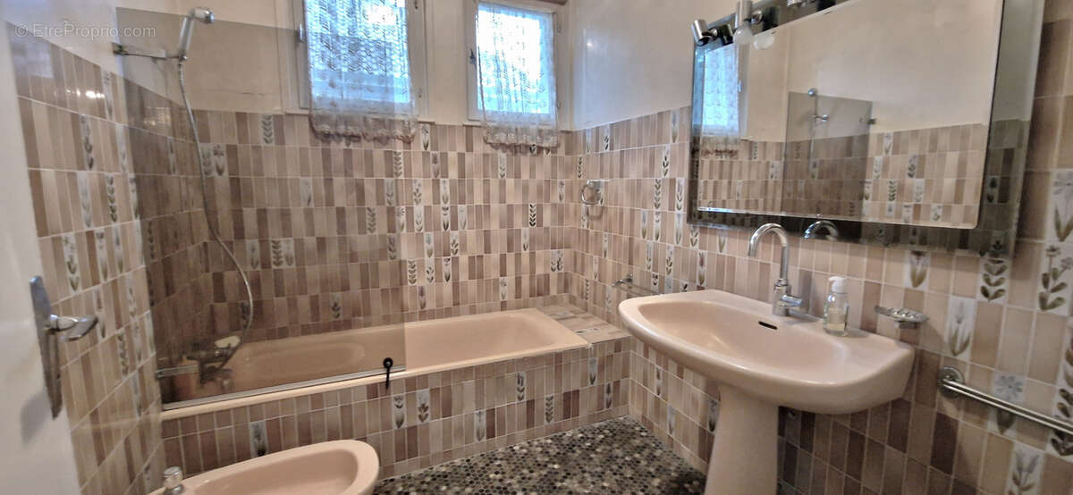 Maison à CHATEAUGAY