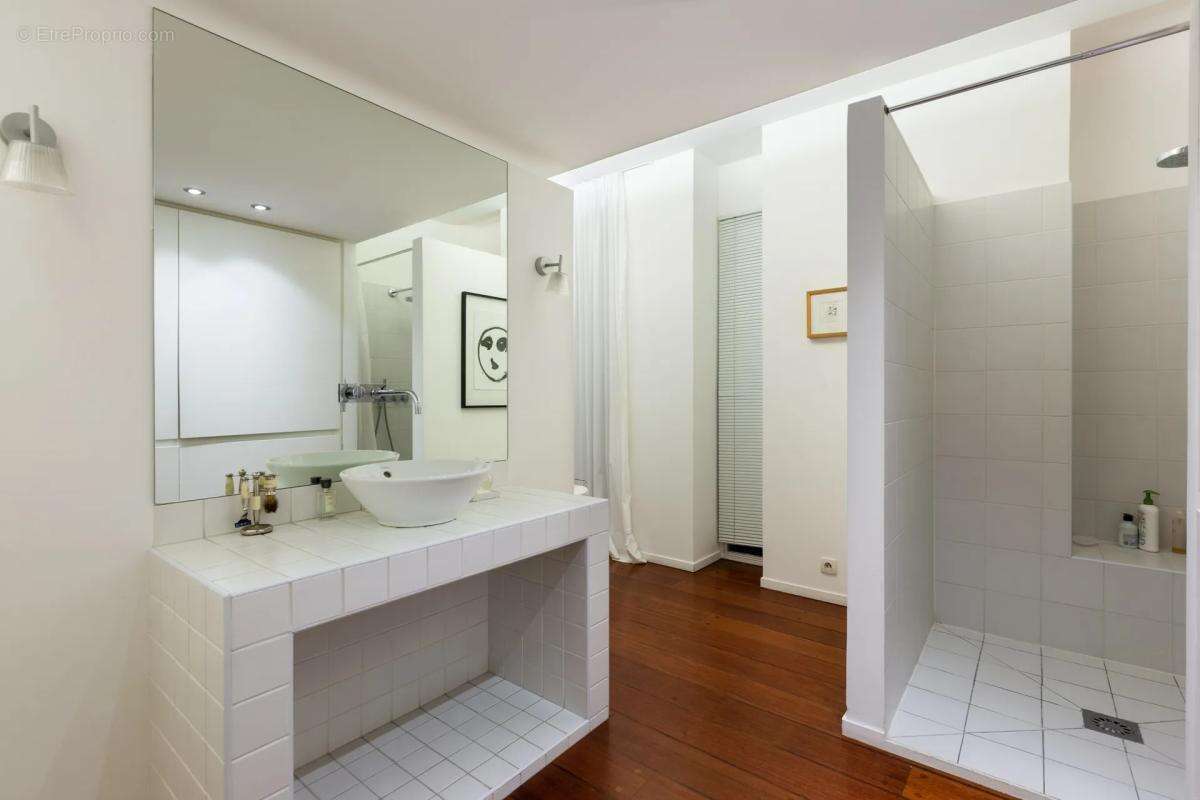 Appartement à IVRY-SUR-SEINE