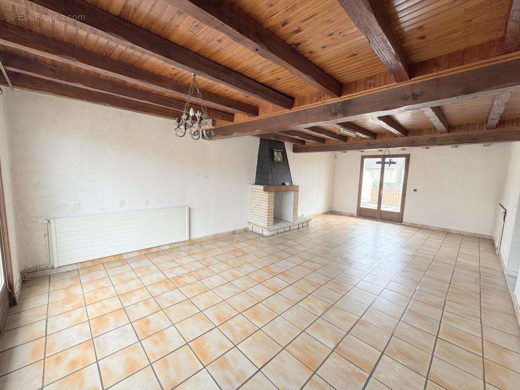 Maison à LE BLANC-MESNIL