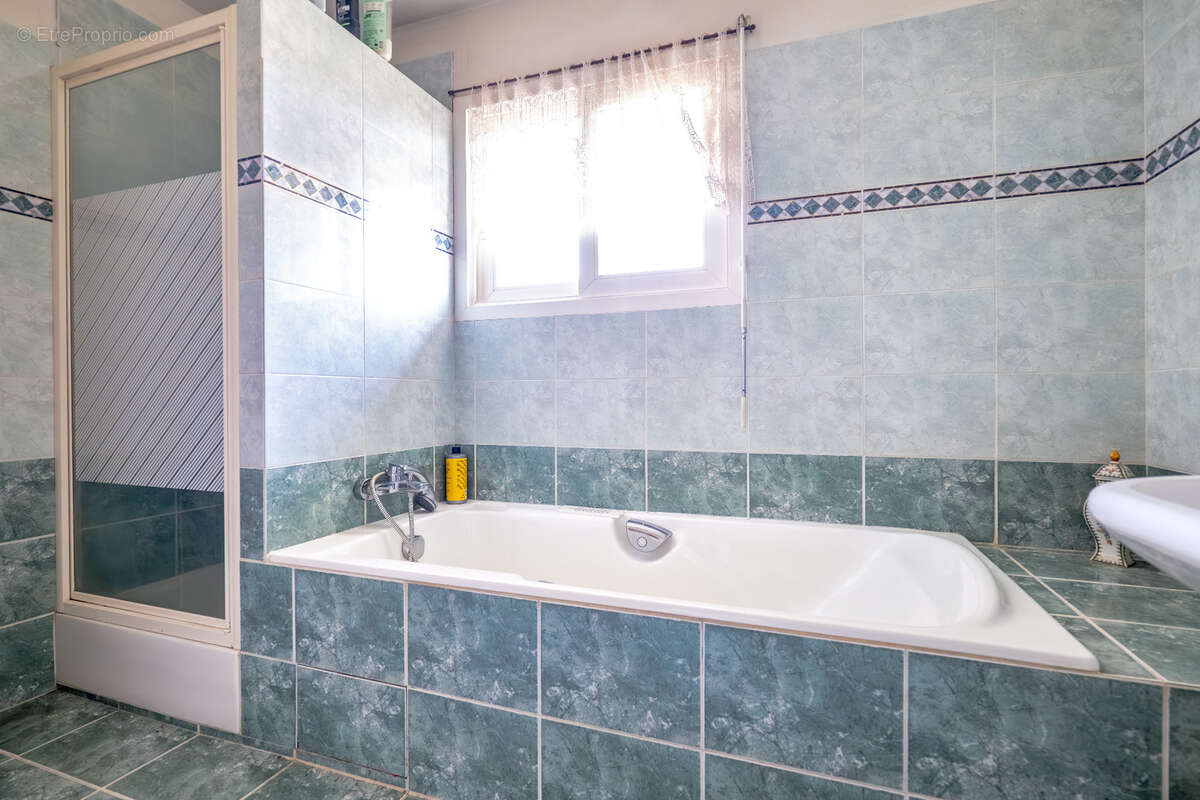 Maison d'architecte lumineuse avec dépendance - photo 30