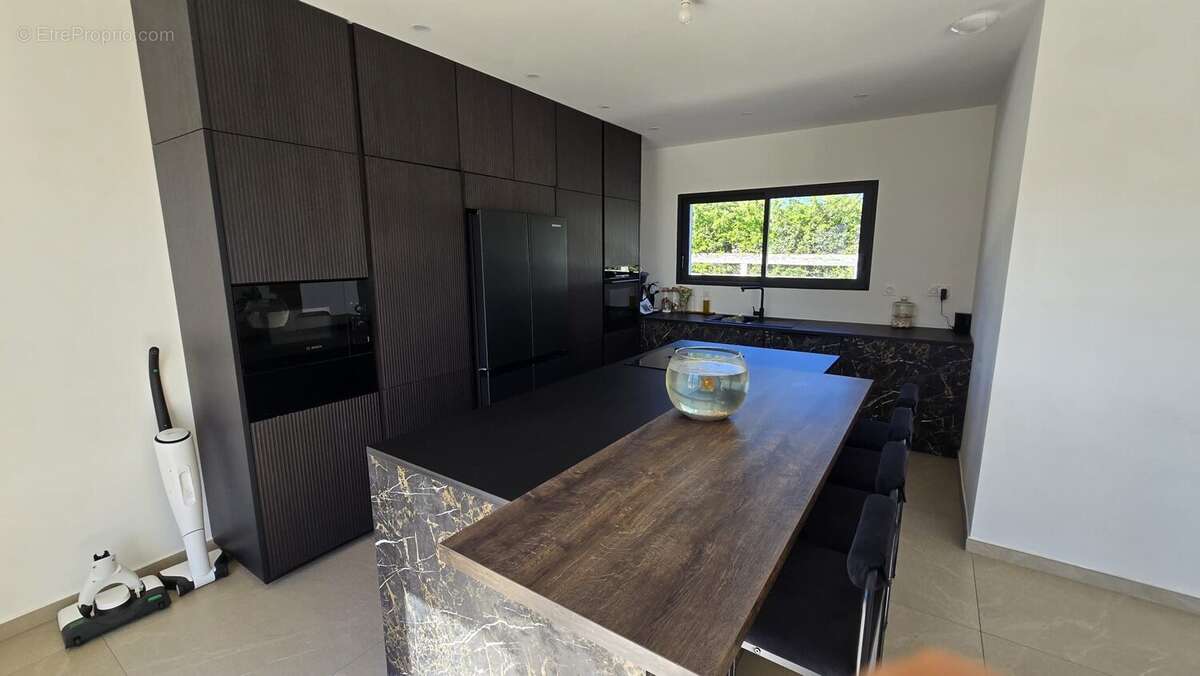 Maison à SAINT-GILLES