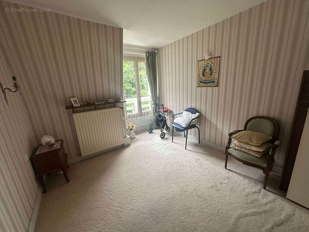 Appartement à ROUXMESNIL-BOUTEILLES
