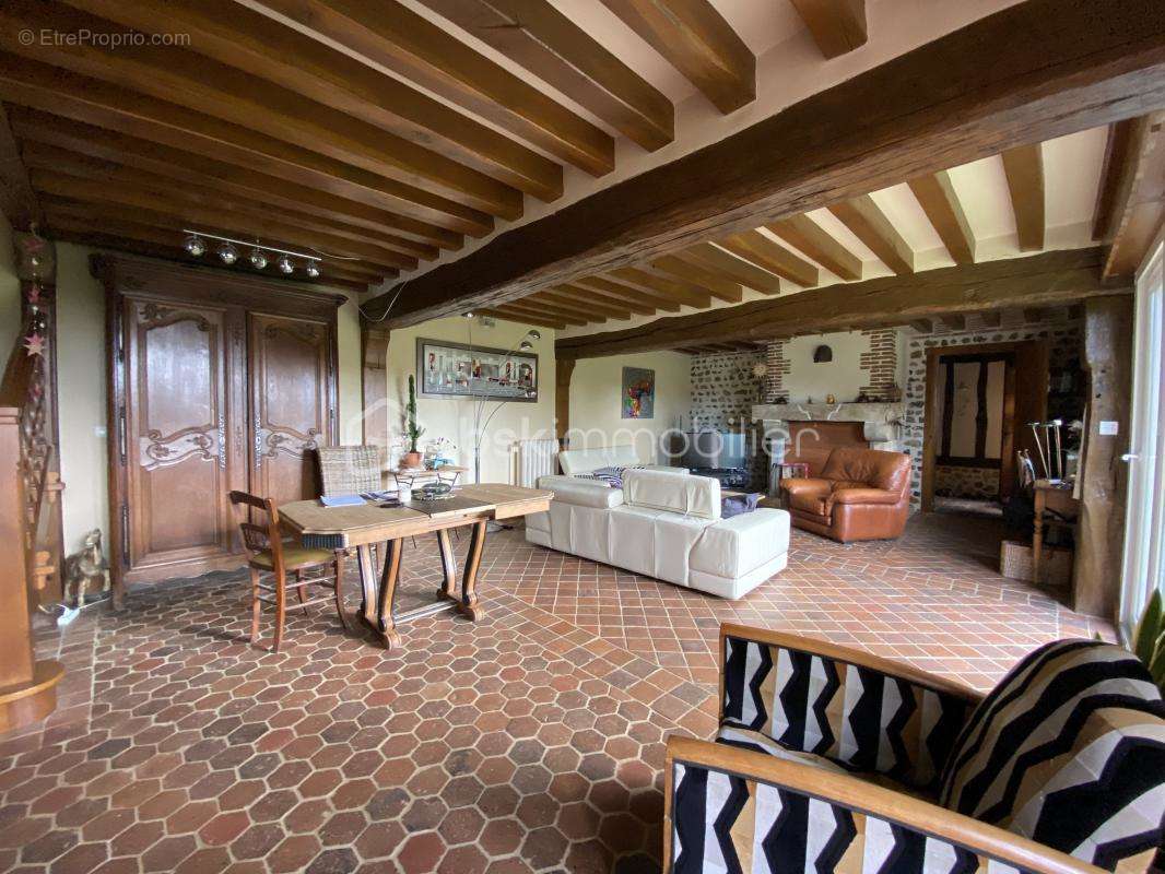 Maison à SAINT-OUEN-D'ATTEZ