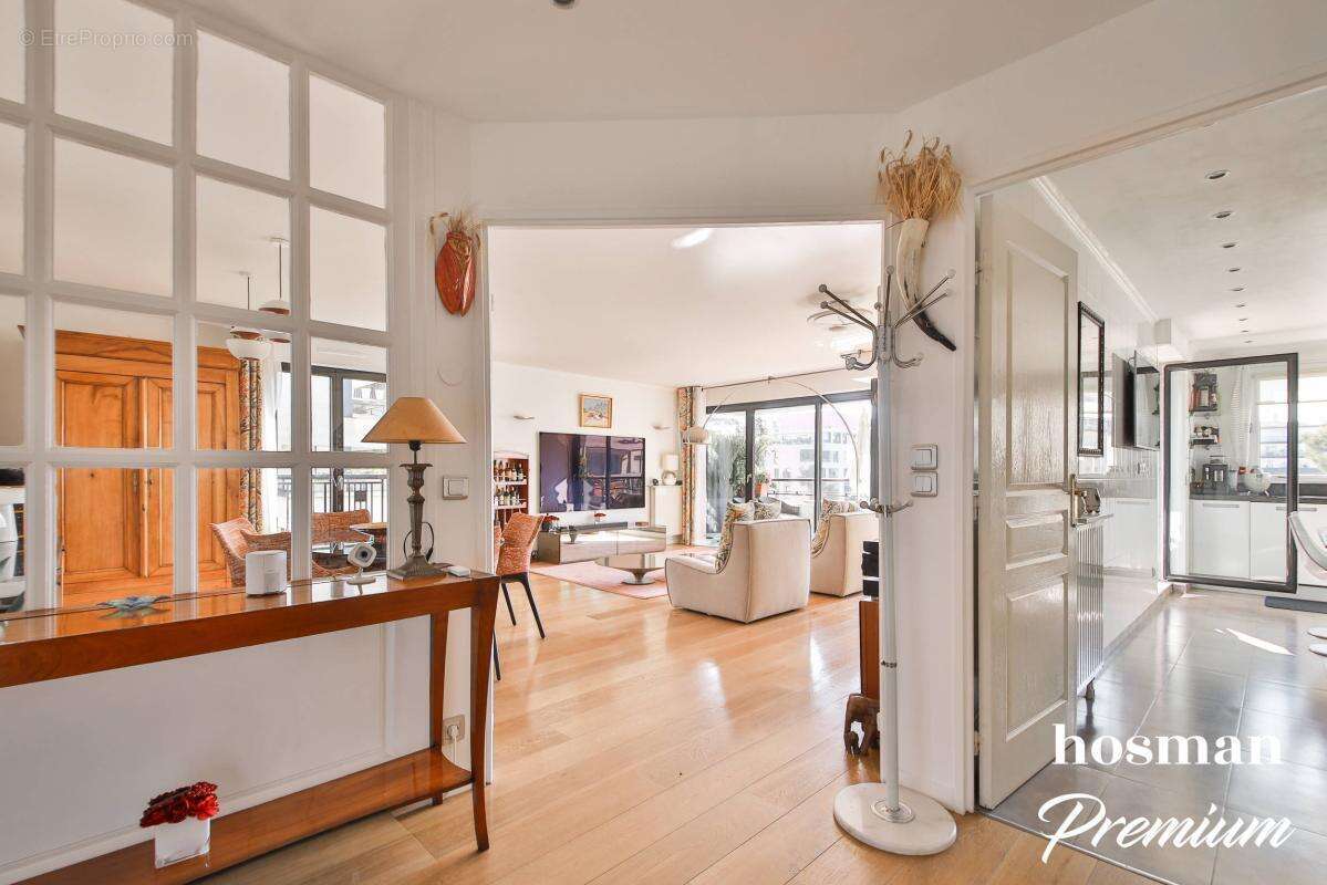 Appartement à PARIS-17E
