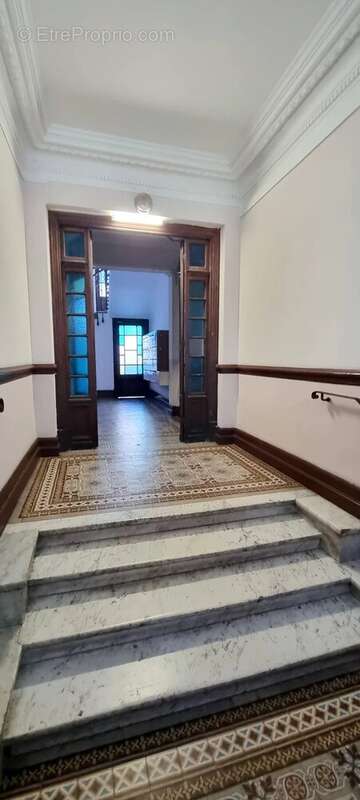 Nice centre ville - studio en dernier etage - photo 6