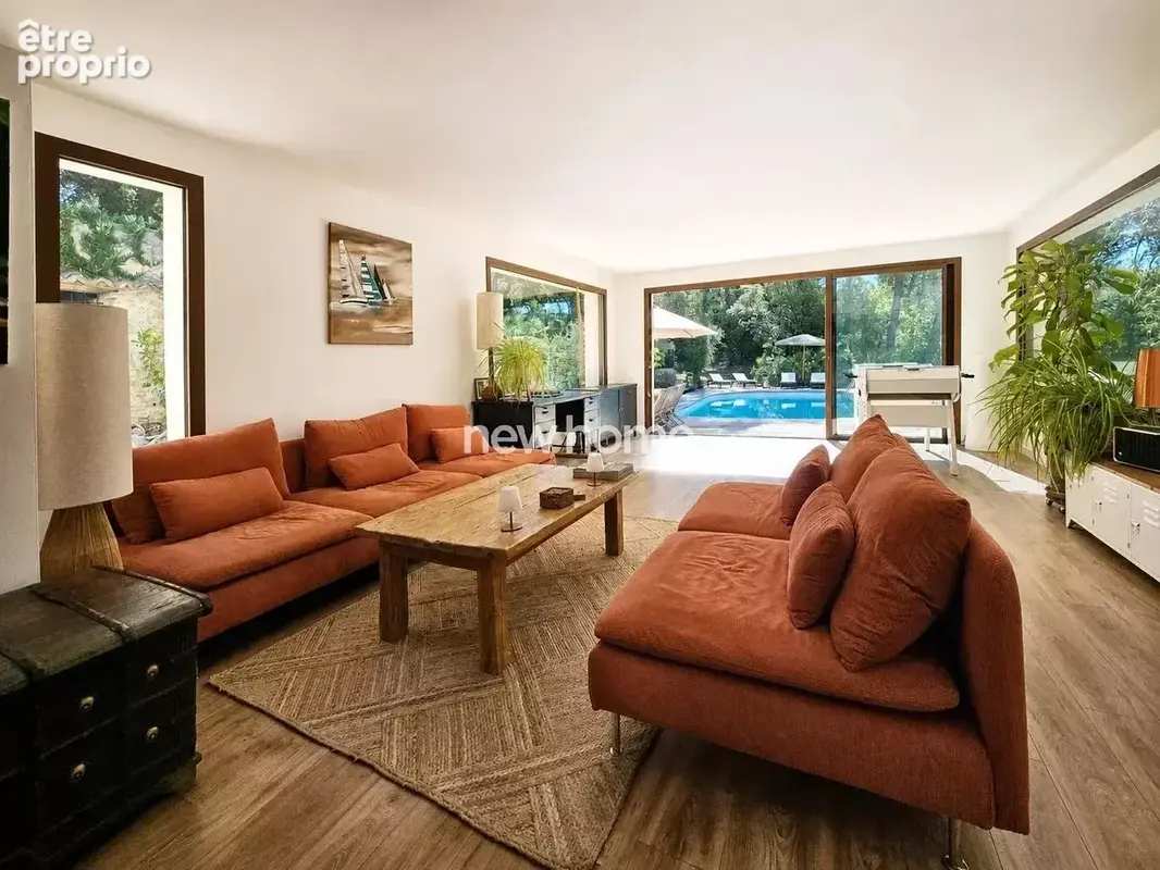 Lorgues – Propriété en pierre rénovée avec piscine et vue sur les vignes - photo 9