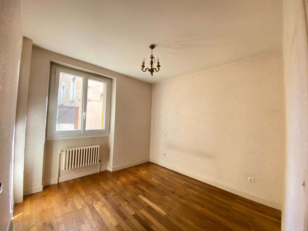 Appartement à FONTAINES-SUR-SAONE