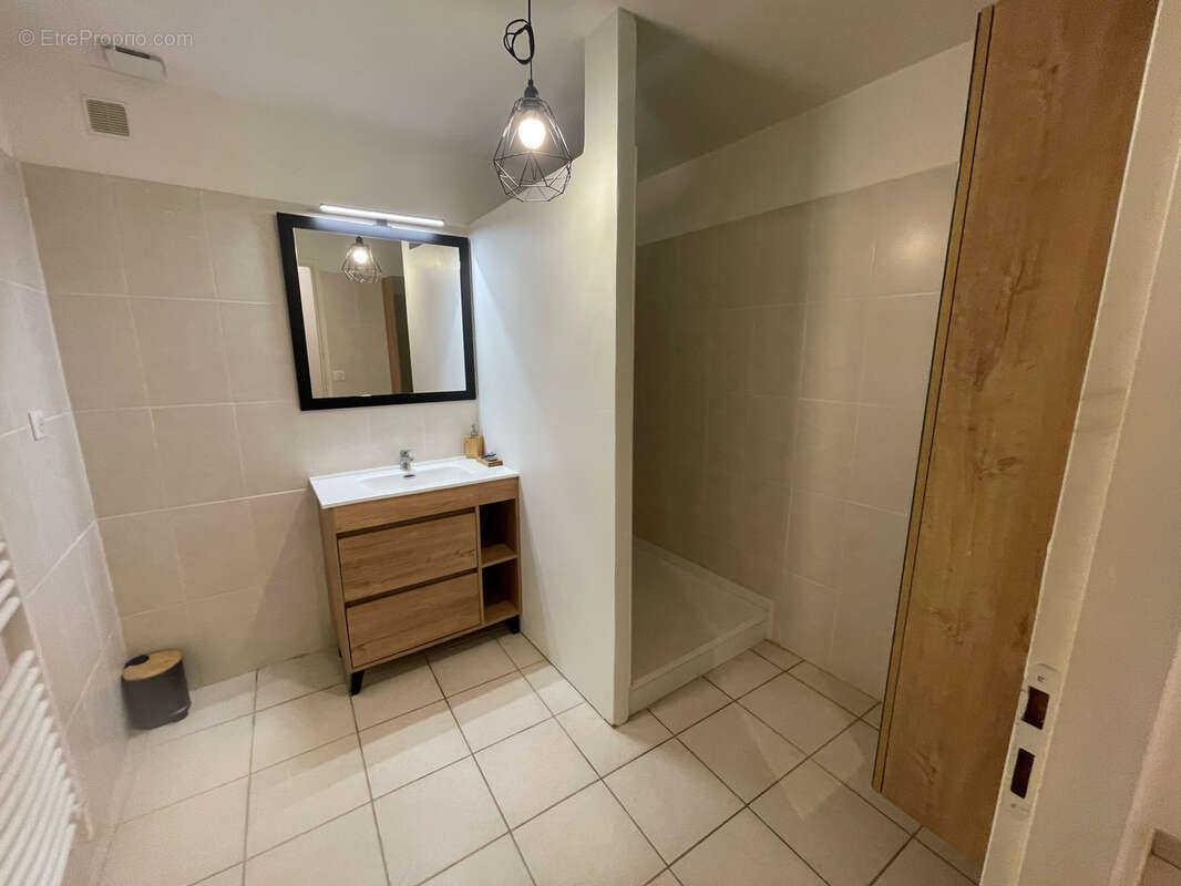 Vente appartement type 2 - hyeres coeur de ville - photo 2