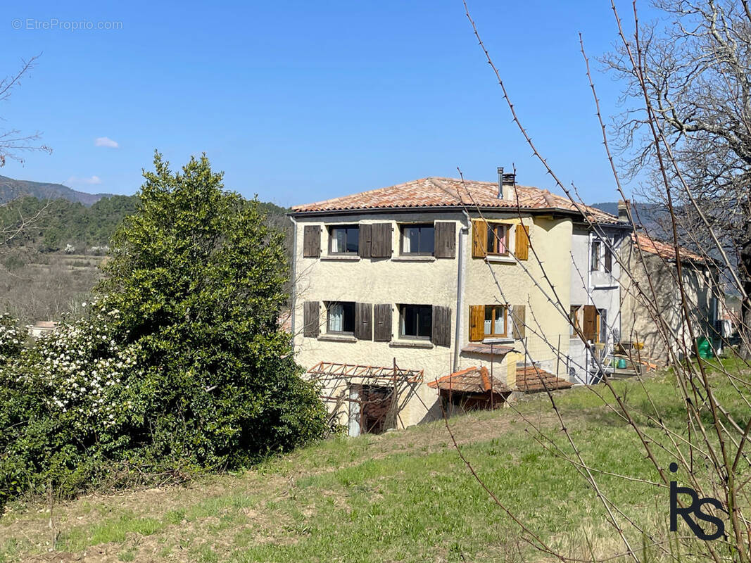 Maison à TAURIERS
