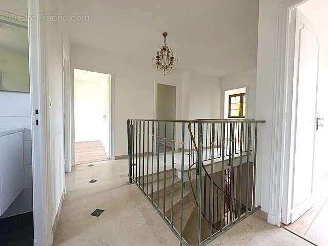 Maison le plessis trevise - photo 6