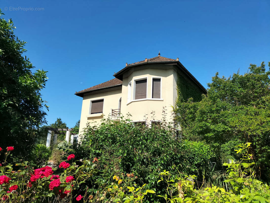 Maison à SARAMON