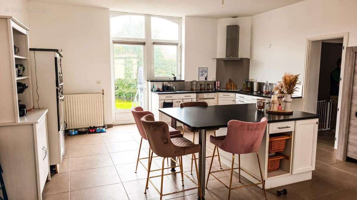 Maison à GOUZEAUCOURT