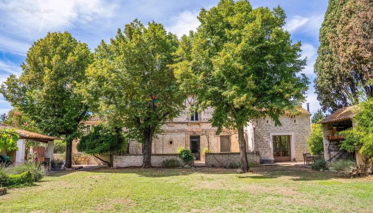 Maison à SAINT-REMY-DE-PROVENCE