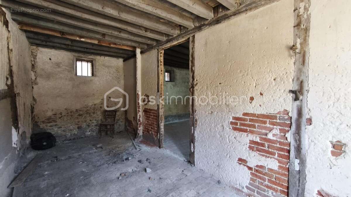 Local commercial avec licence iv - photo 12