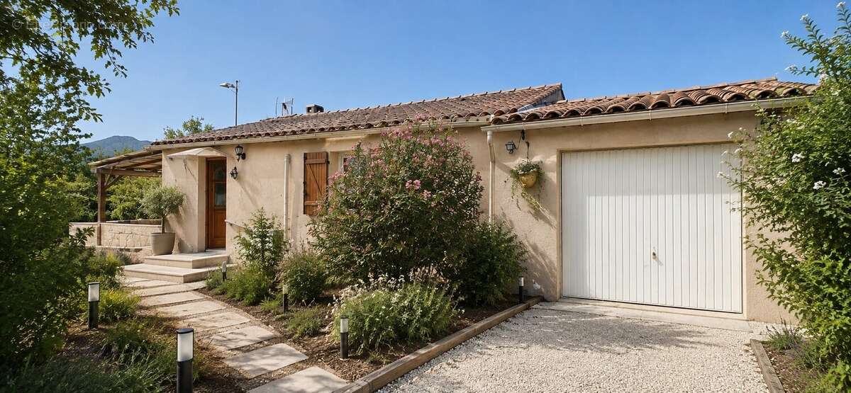 Villa T3/4 de plain pied - garage - photo 2