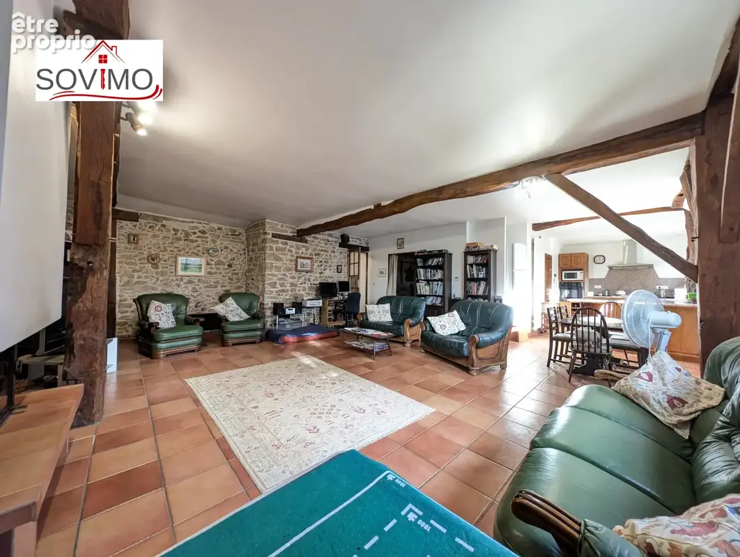 Authentique maison de campagne indépendante avec gîte, piscine et grand terrain en face - photo 7