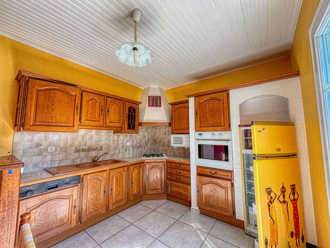 Maison familiale à Breuillet dans un environnement calme - photo 2