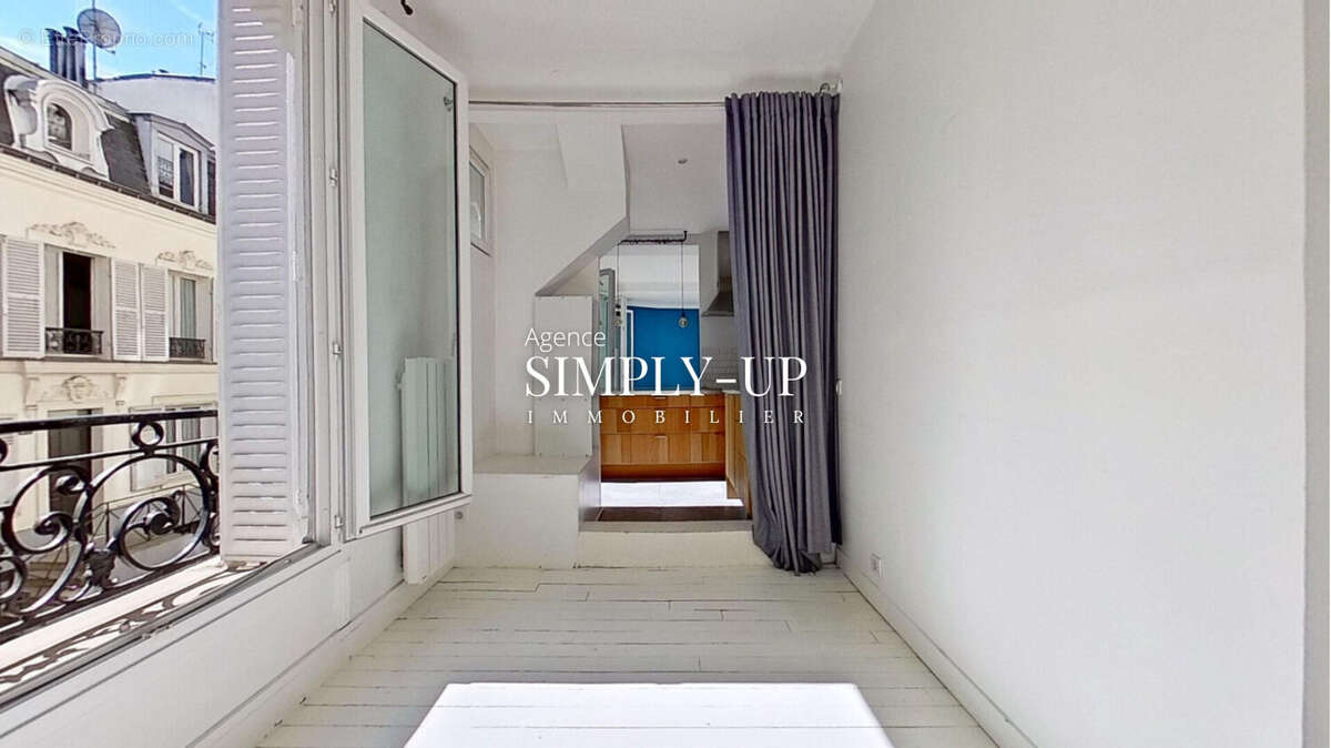 Appartement à PARIS-14E