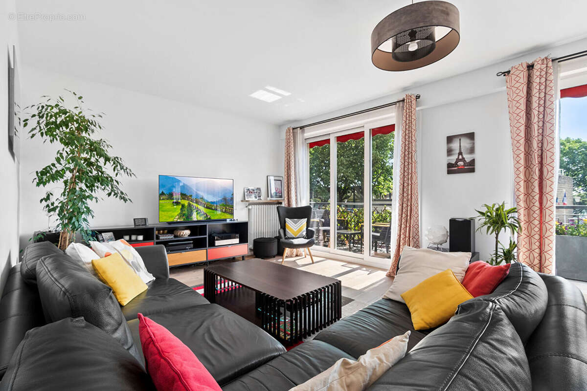 Appartement à SURESNES