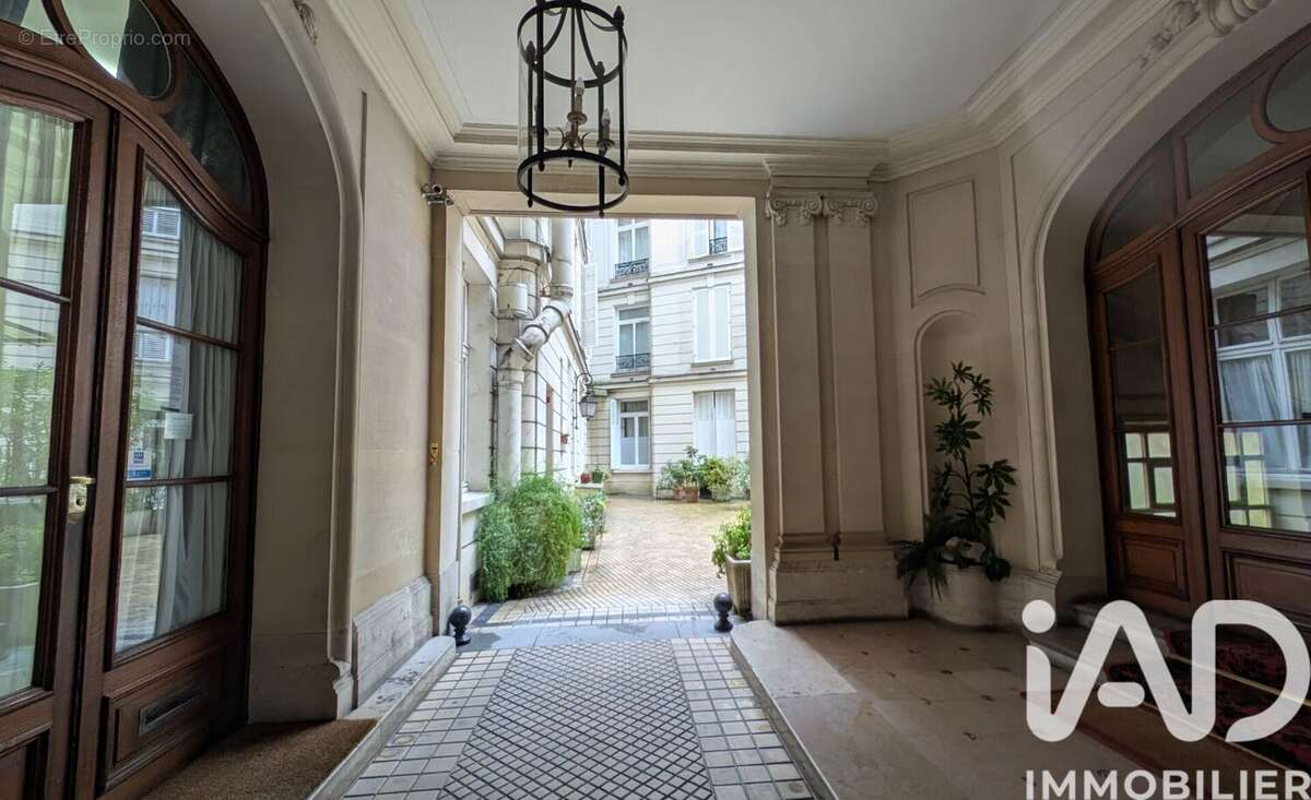 Photo 9 - Appartement à PARIS-17E