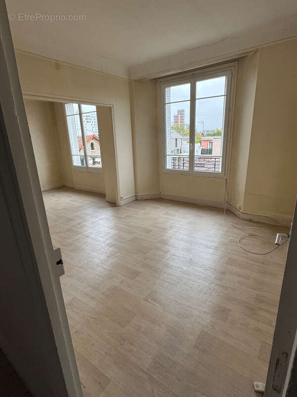 Appartement à LA COURNEUVE