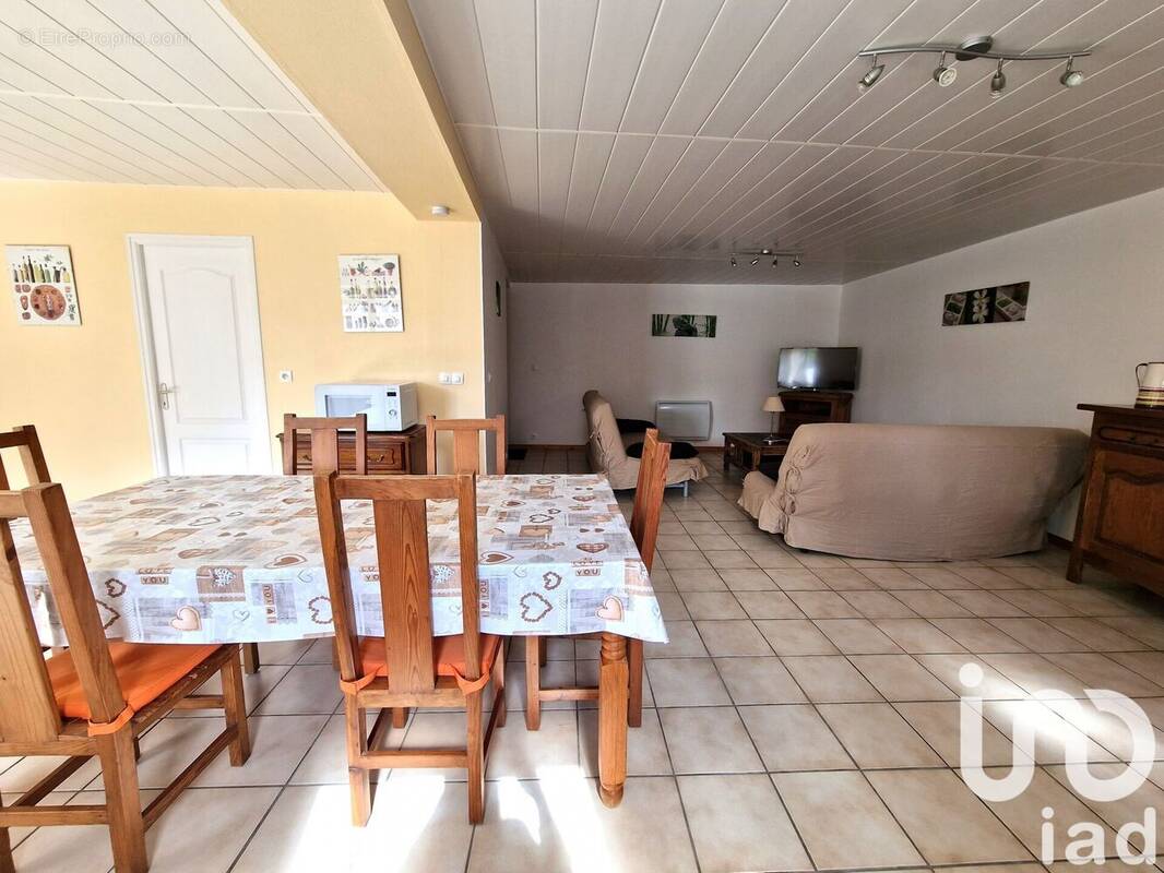 Photo 1 - Maison à MONCOUTANT